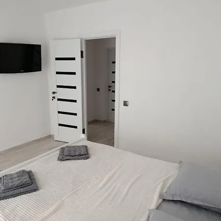 Bed & Breakfast Mountain Nest Lazeshchyna